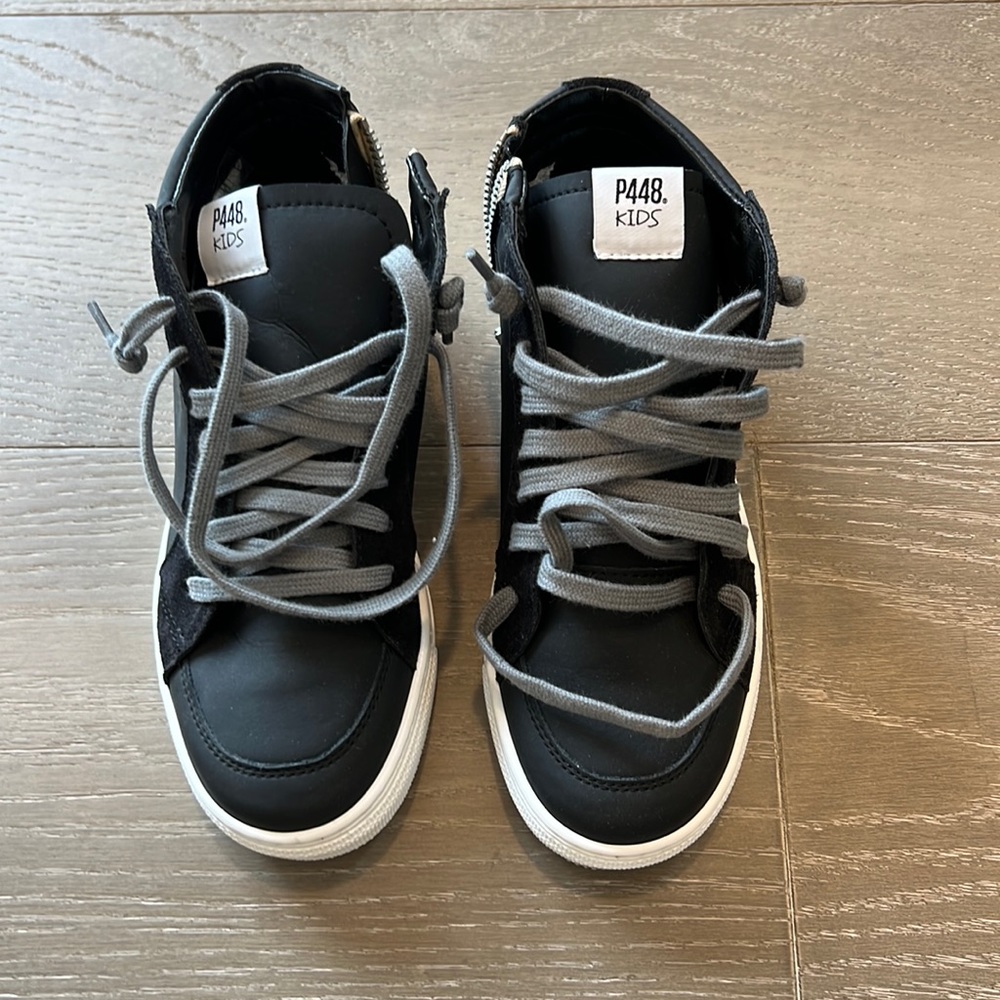 P448 kids high top size 33